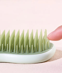 1 piece of anti-static massage comb